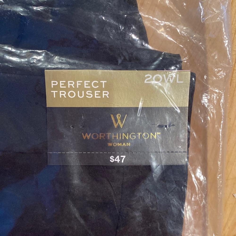 Never opened, perfect trouser 20WL black slacks